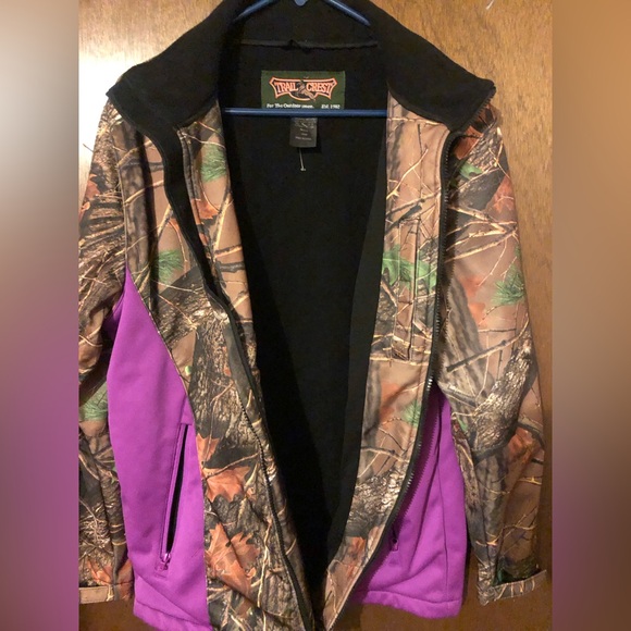 NEW Trail Crest camo and purple jacket, pockets inside and out. size Large - Picture 2 of 4